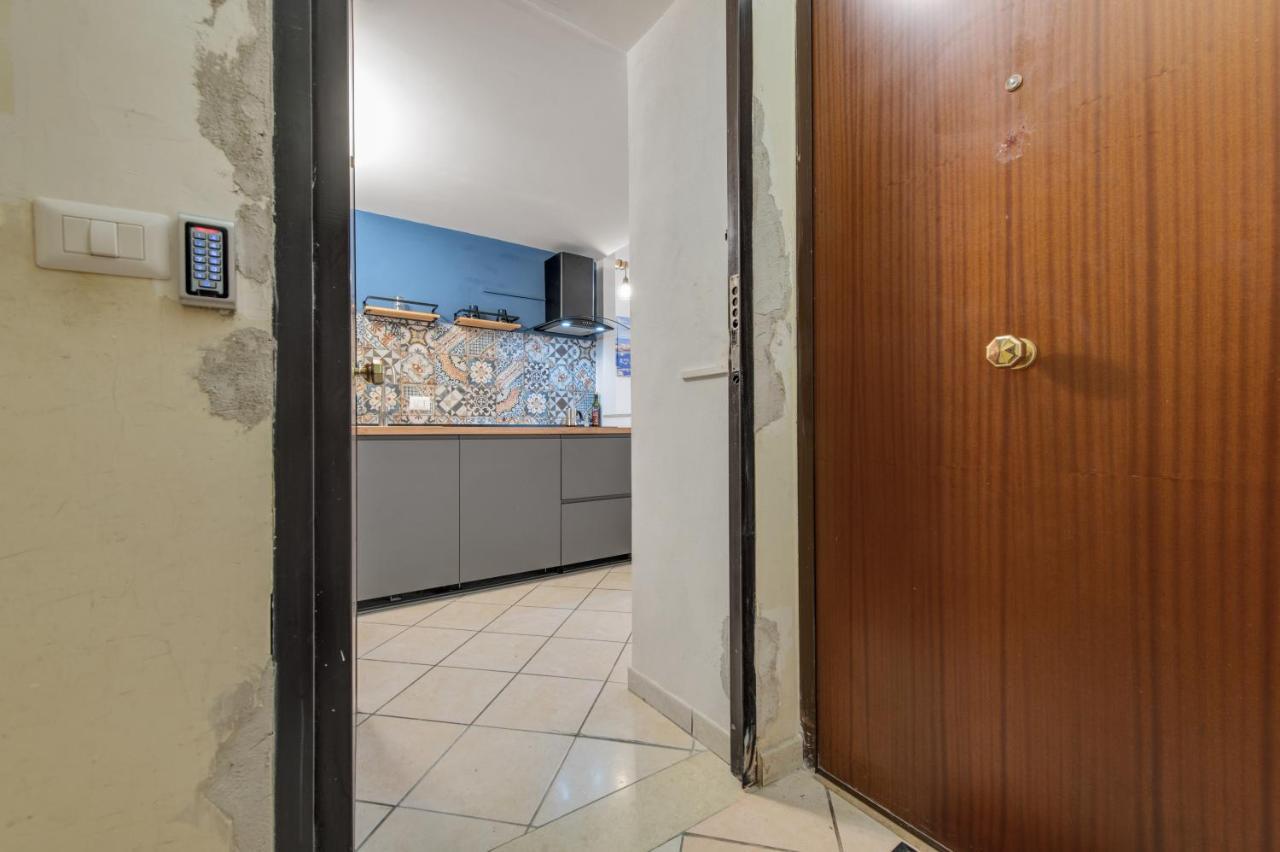 Spaccanapoli - Fully Equipped Studio ภายนอก รูปภาพ